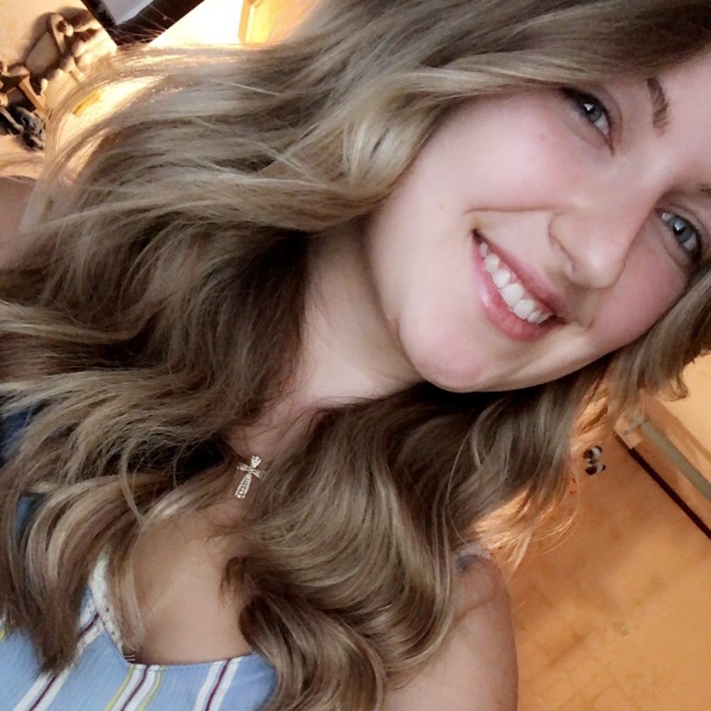 Meet your Posher, Emily